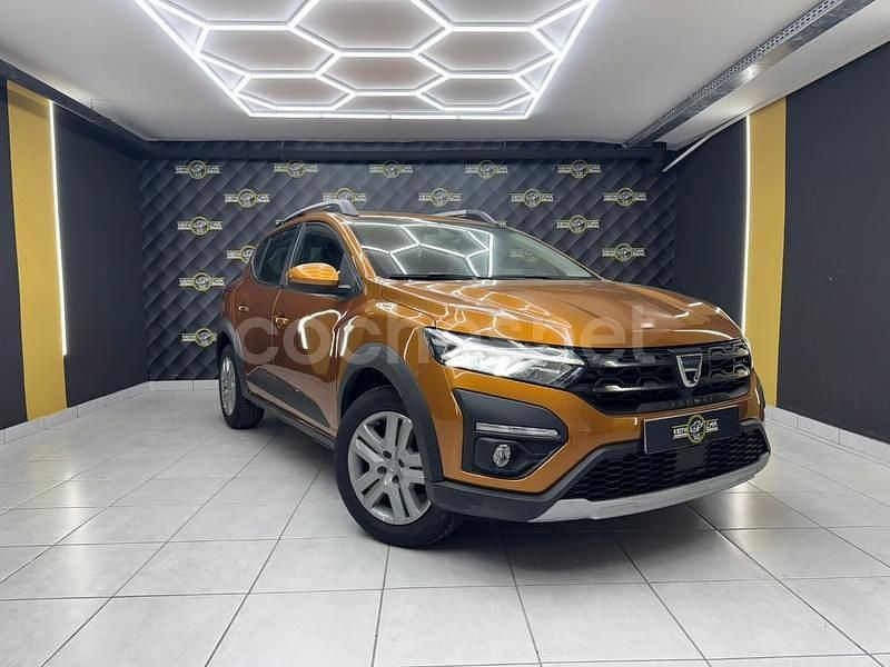 Begagnad Dacia Sandero Expression 91 HK (66 kW) 2022 Blå Halvkombi