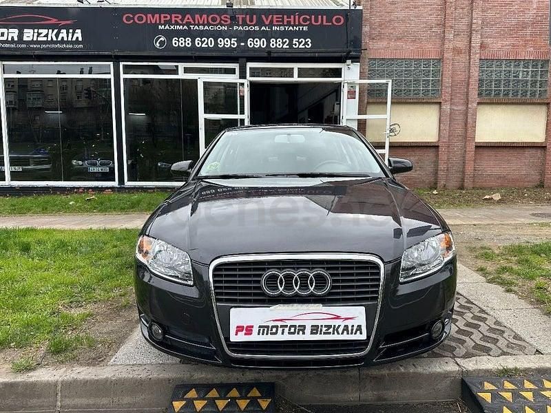 Usado Audi A4 140 CV (102 kW) 2007 Negro Berlina