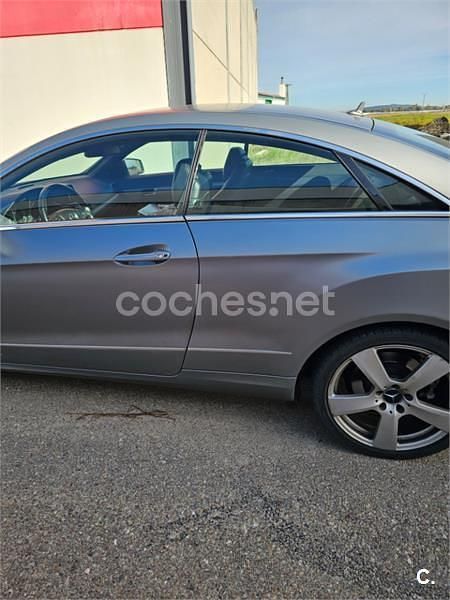 Usado Mercedes E250 204 CV (150 kW) 2011 Gris / plata Coupe