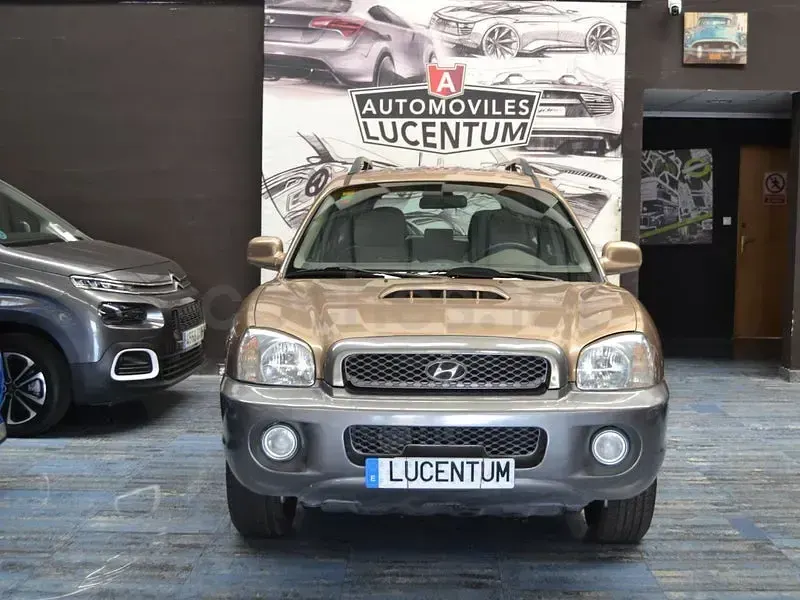 Usado Hyundai Santa Fe GLS 112 CV (82 kW) 2002 Marrón SUV