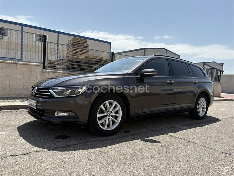 Marrón Usado 2015 VW Passat Advance Familiar | 9900 € (Precio justo) - Imagen 1/4