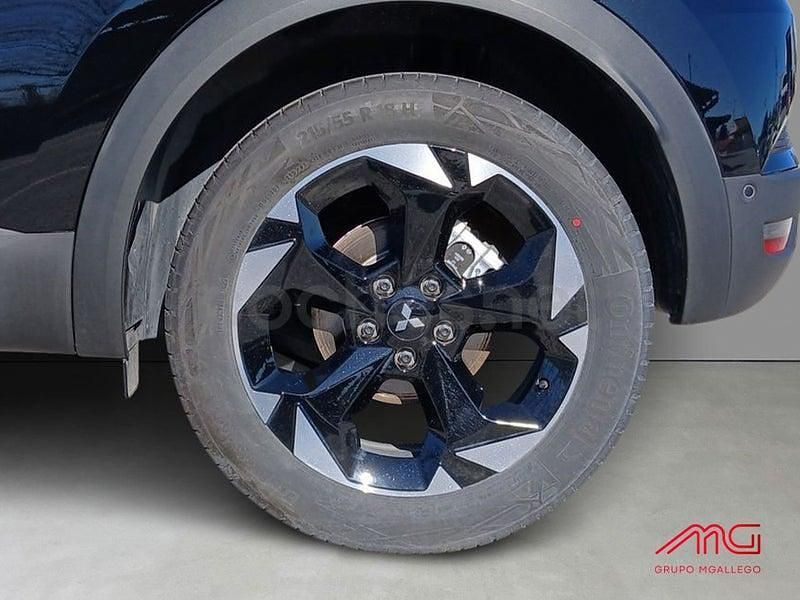 Usado Mitsubishi ASX 140 CV (102 kW) 2025 Negro SUV