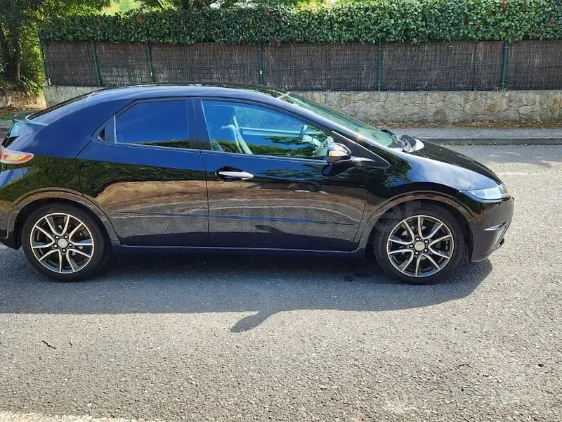 Usado Honda Civic Sport 140 CV (102 kW) 2011 Negro Berlina
