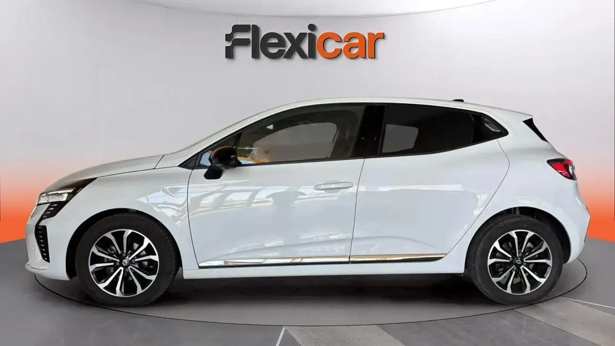 Usado Renault Clio V Techno 90 CV (66 kW) 2024 Blanco Berlina