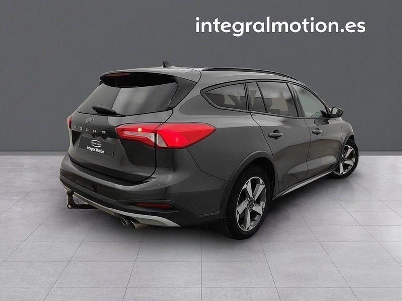 Usado Ford Focus Active 120 CV (88 kW) 2020 Gris Berlina