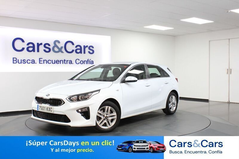 Usado Kia Ceed 100 CV (73 kW) 2019 Blanco Utilitario