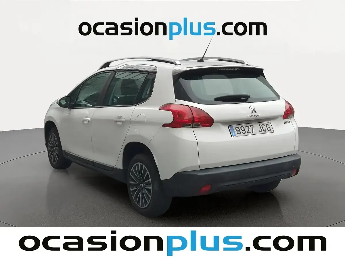 Usado Peugeot 2008 Active 82 CV (60 kW) 2015 Blanco SUV