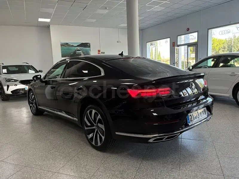 Usado VW Arteon R-line 150 CV (110 kW) 2022 Negro Berlina