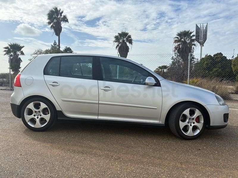 Usado VW Golf IV GTI 200 CV (147 kW) 2006 Gris / plata Berlina