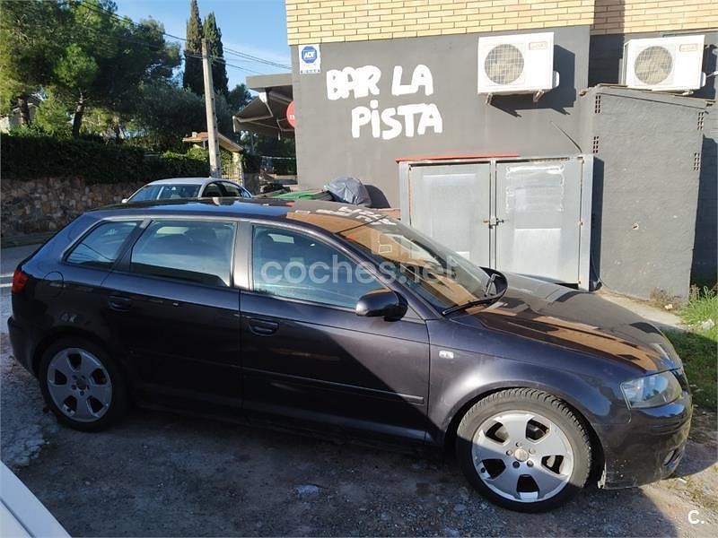 Usado Audi A3 S-Line 140 HP (102 kW) 2007 Preto Citadino