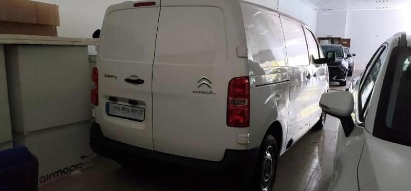 Begagnad Citroën Jumpy Comfort 122 HK (89 kW) 2018 Vit Minibuss