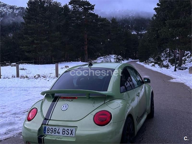 Usado VW New Beetle 150 CV (110 kW) 2002 Verde Utilitario