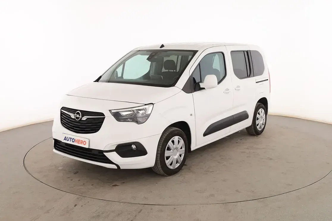 Usado Opel Combo Life Selective 110 CV (80 kW) 2020 Monovolumen