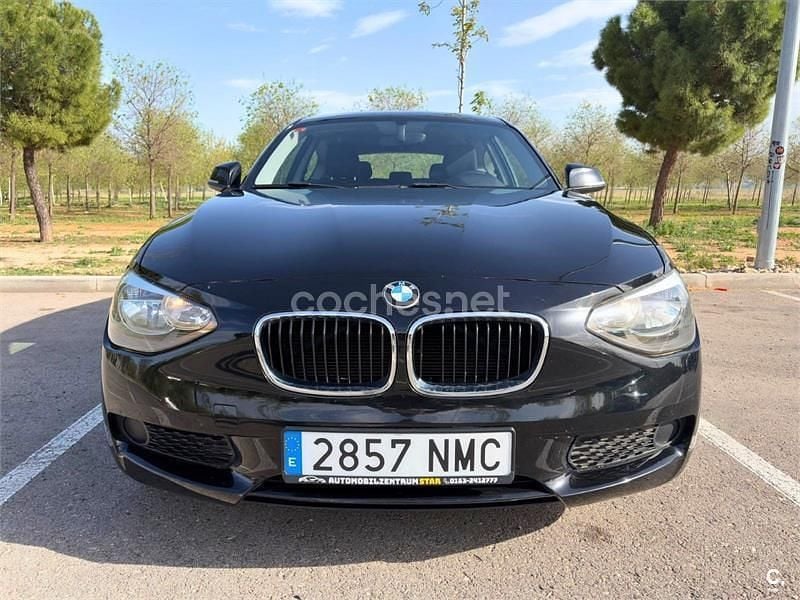 Usado BMW 114 Comfort Edition 102 CV (75 kW) 2014 Negro Utilitario
