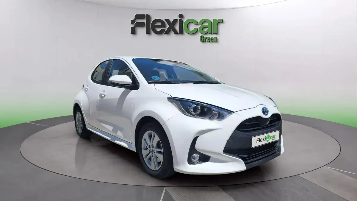 Usado Toyota Yaris Hybrid Style 116 CV (85 kW) 2025 Berlina
