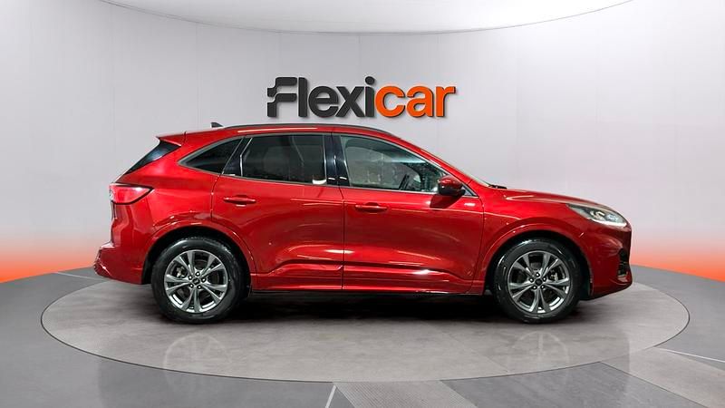Usado Ford Kuga ST-Line 120 CV (88 kW) 2023 Granate SUV