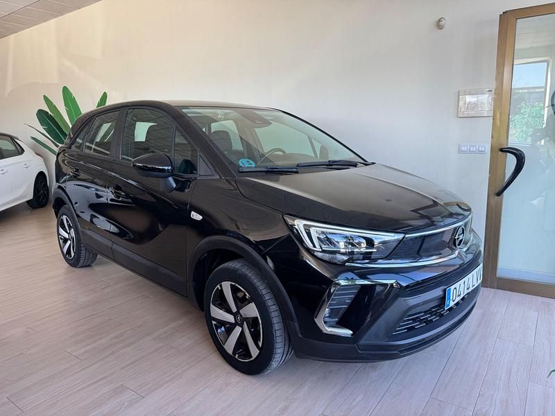 Usado Opel Crossland X Edition 110 CV (80 kW) 2021 Negro SUV