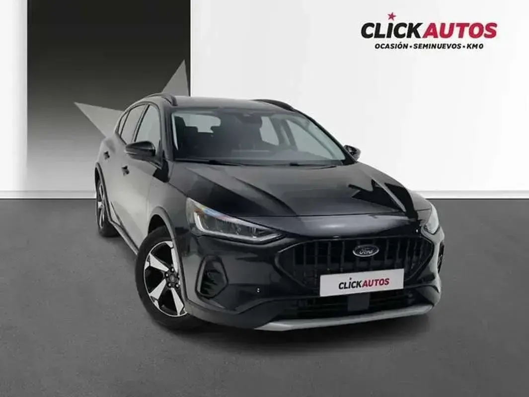 Usado Ford Focus Active 125 CV (91 kW) 2024 Negro Berlina