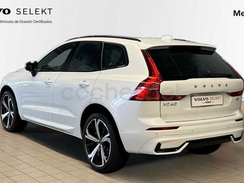 Usado Volvo XC60 Plus 197 CV (144 kW) 2023 Blanco SUV