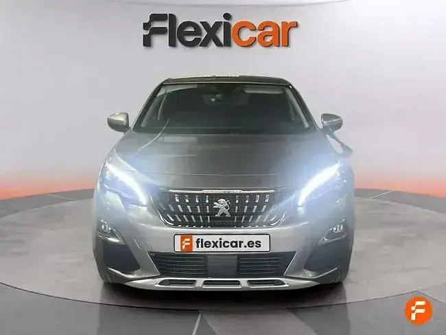 Usado Peugeot 3008 Active 130 CV (95 kW) 2019 Gris SUV