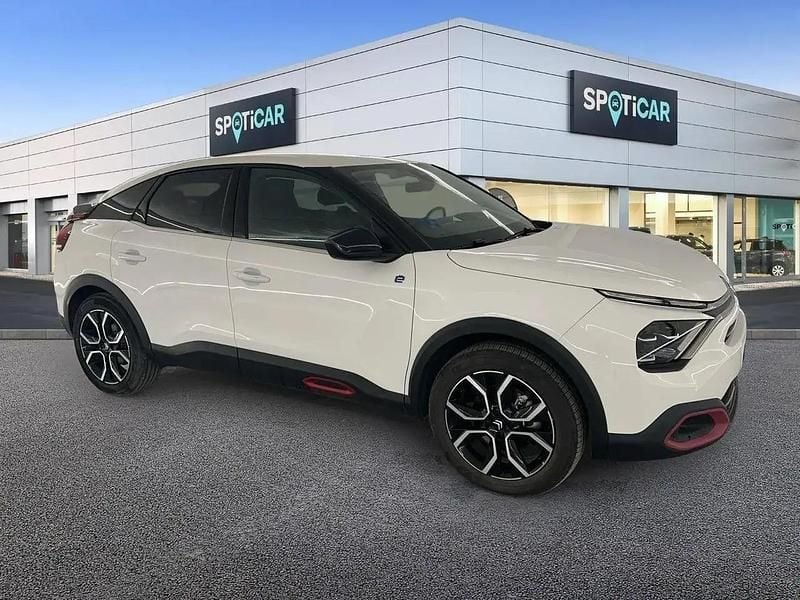 Usado Citroën e-C4 Feel 100 kW (136 HP) 2023 Branco Sedan