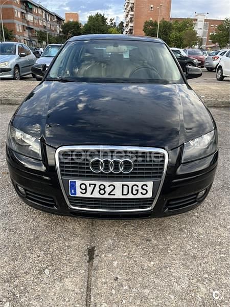 Negro Usado 2005 Audi A3 Ambition Berlina | 5500 € (Precio justo) - Imagen 1/4