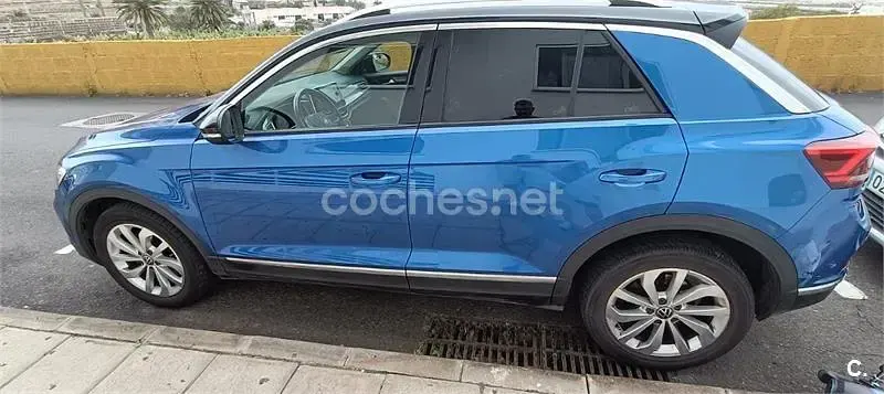 Usado VW T-Roc 110 CV (80 kW) 2022 Azul SUV