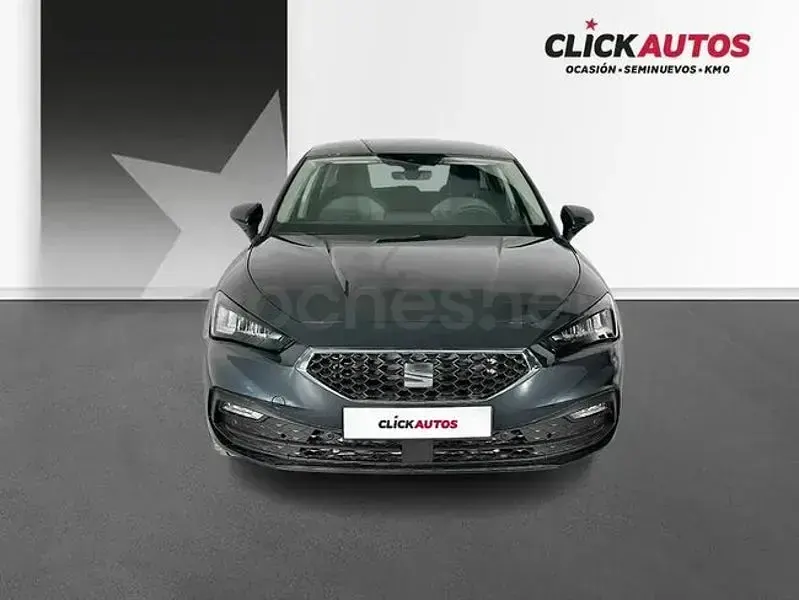 Usado Seat Leon Style 116 CV (85 kW) 2025 Gris / plata Berlina