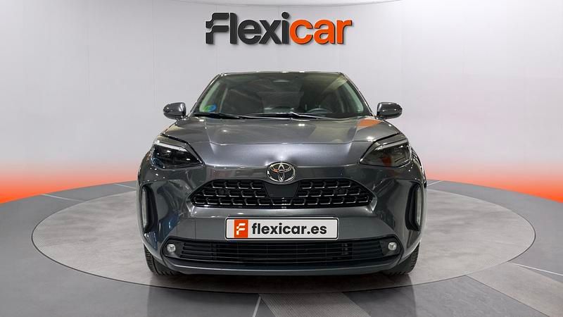 Usado Toyota Yaris Hybrid Style 130 CV (95 kW) 2024 Gris