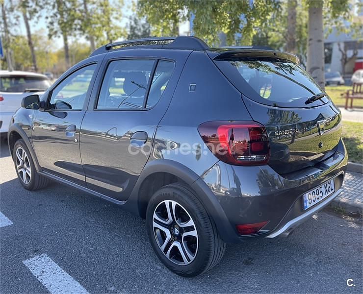 Usado Dacia Sandero 100 CV (73 kW) 2020 Gris / plata Berlina
