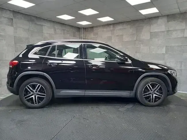 Usado Mercedes GLA220 220 CV (161 kW) 2022 Negro SUV