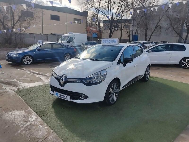 Usado Renault Clio IV Dynamique 90 CV (66 kW) 2014 Blanco Berlina