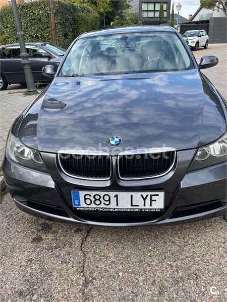 Usado BMW 320 Executive 150 CV (110 kW) 2008 Gris / plata Berlina