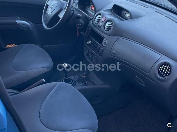 Usado Citroën C3 61 CV (44 kW) 2004 Azul Berlina