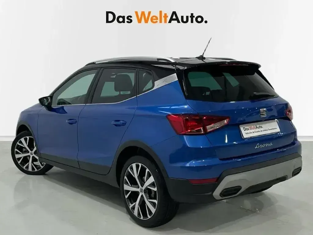 Usado Seat Arona Xperience 110 CV (80 kW) 2022 Azul SUV