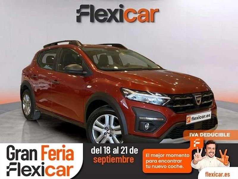 Burdeos Usado 2022 Dacia Sandero Essentiel Utilitario | 12.990 € (Precio justo) - Imagen 1/4