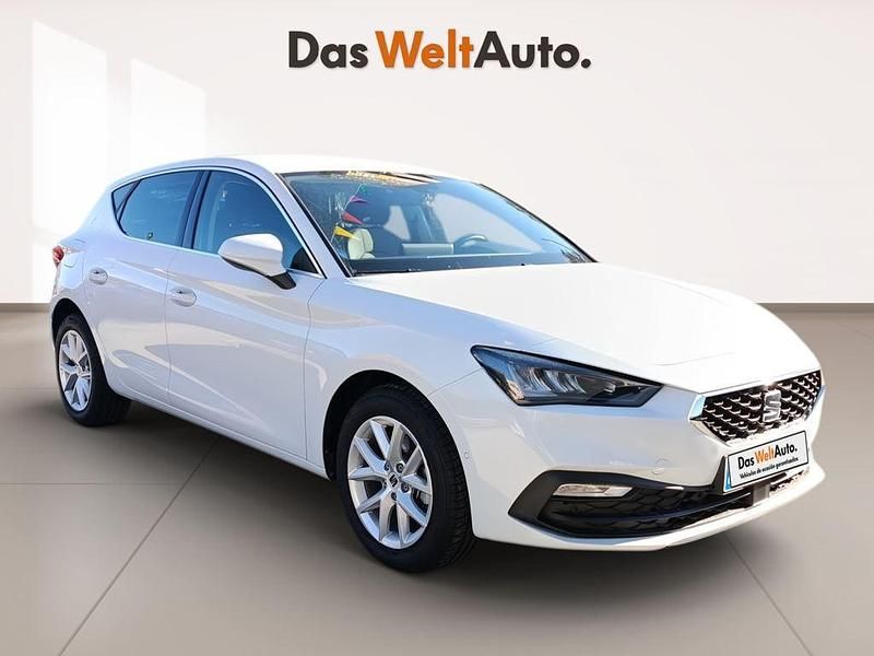 Blanco Usado 2025 Seat Leon Style Berlina | 23.900 € (Precio justo) - Imagen 1/4