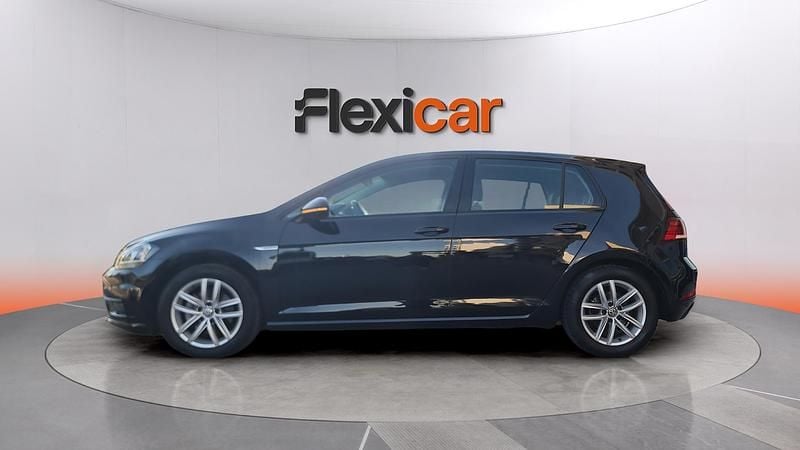 Usado VW Golf VII Advance 131 CV (96 kW) 2020 Negro Berlina