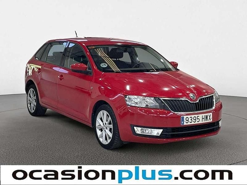 Usado Skoda Rapid Ambition 105 CV (77 kW) 2014 Rojo Utilitario
