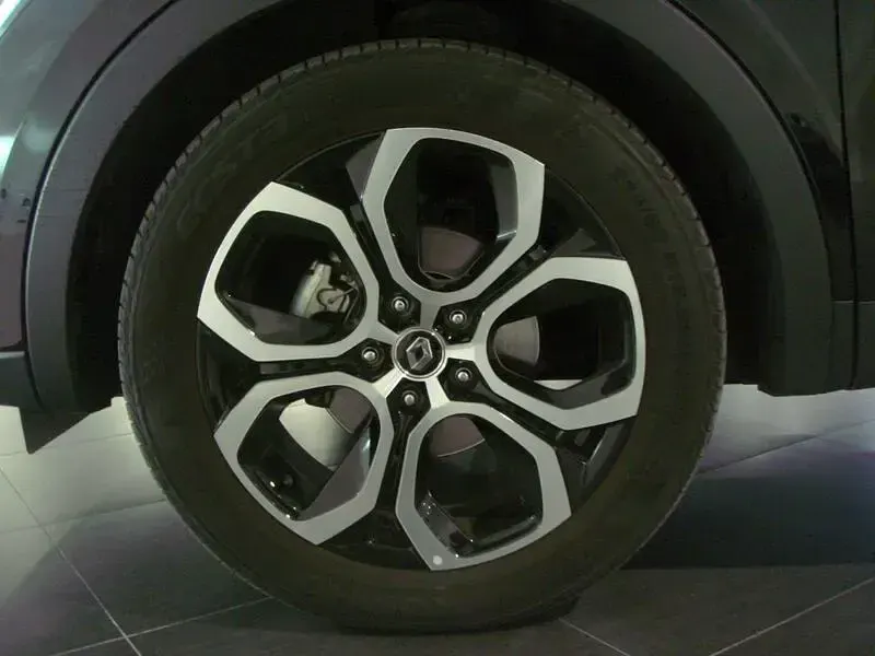 Usado Renault Arkana Zen 145 CV (106 kW) 2022 Negro SUV