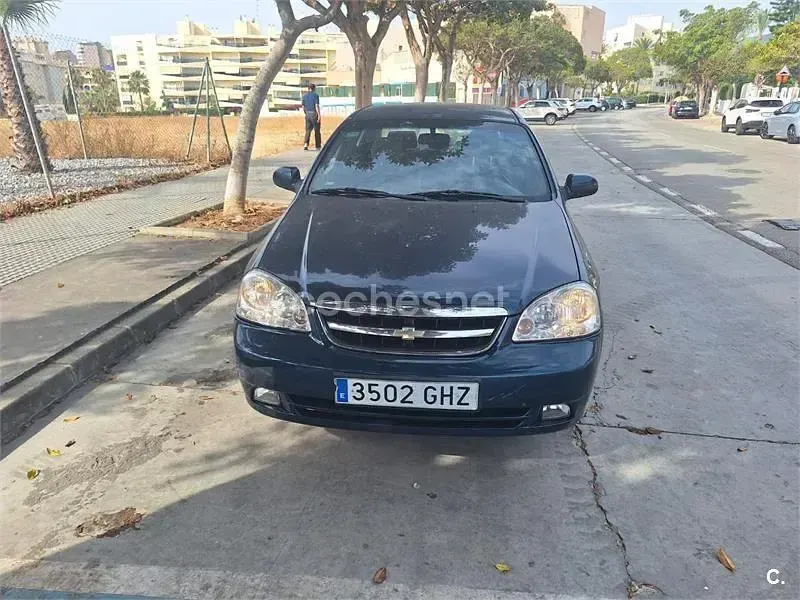 Usado Chevrolet Nubira CDX 121 CV (88 kW) 2008 Negro Berlina
