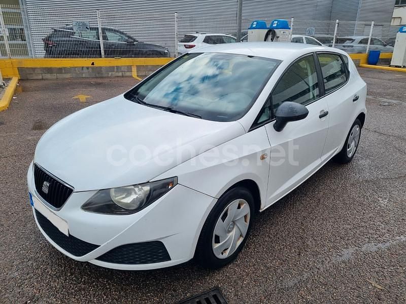 Blanco Usado 2012 Seat Ibiza Reference Berlina | 6400 € (Buen precio) - Imagen 1/4