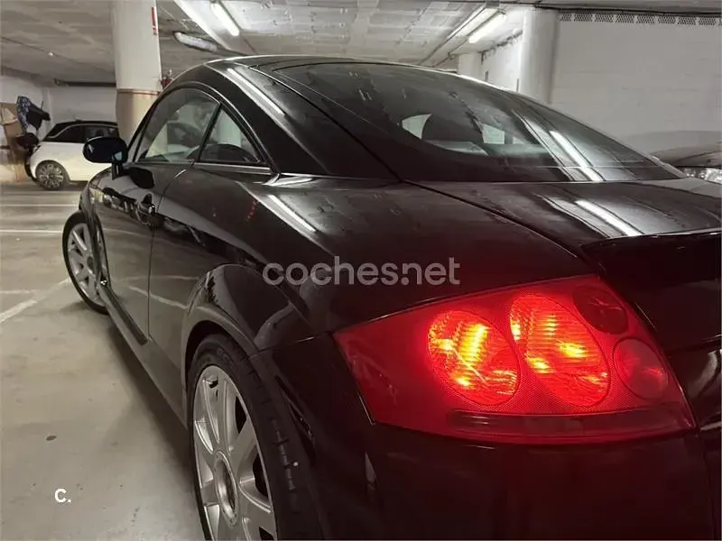 Usado Audi TT 180 CV (132 kW) 1999 Negro Coupe