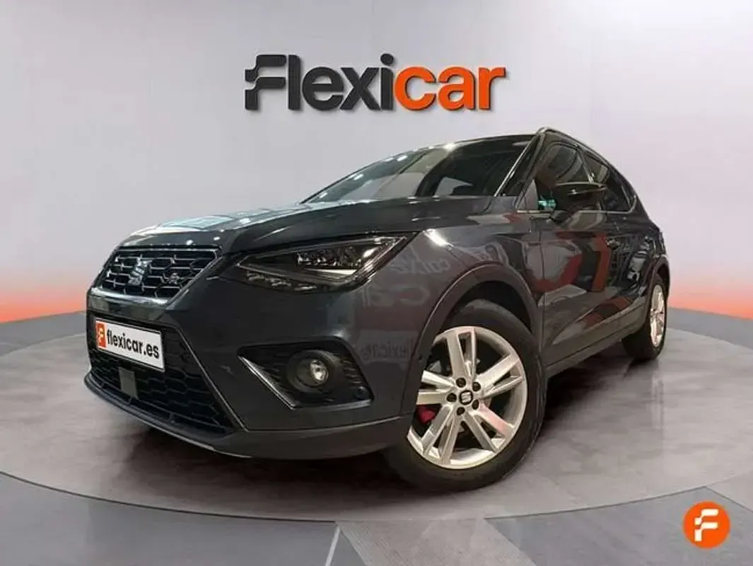 Usado Seat Arona FR 116 CV (85 kW) 2020 Gris SUV