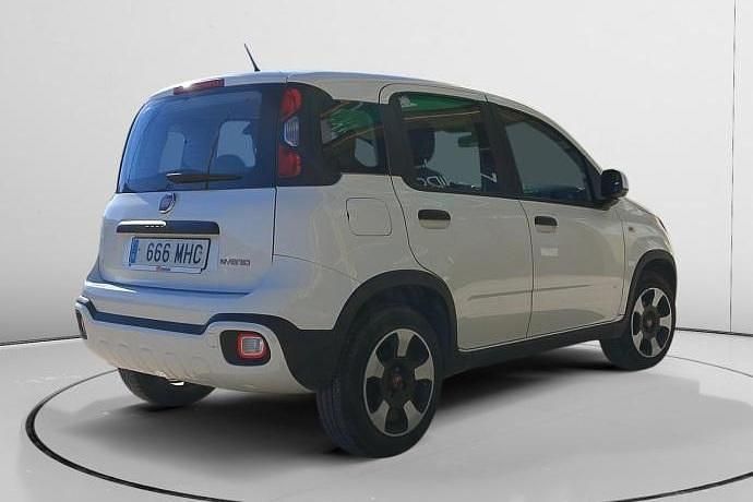 Usado Fiat Panda Cross Cross 69 CV (50 kW) 2023 Utilitario