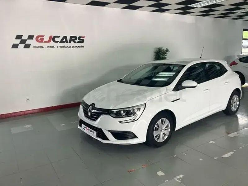 Usado Renault Mégane Intens 90 CV (66 kW) 2016 Blanco Berlina