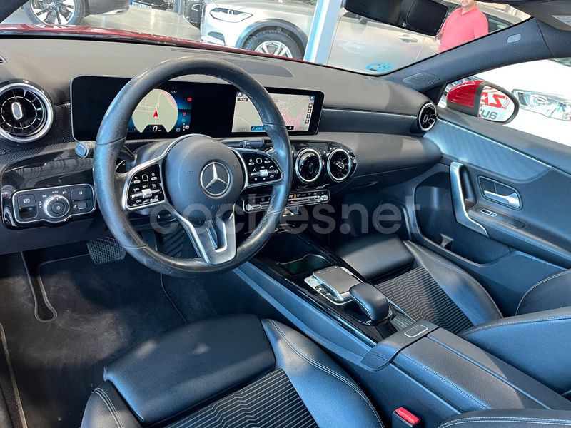 Usado Mercedes A180 116 CV (85 kW) 2019 Rojo Berlina