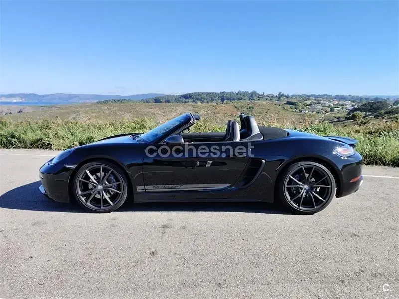 Usado Porsche 718 Boxster T 300 CV (220 kW) 2019 Negro Descapotable