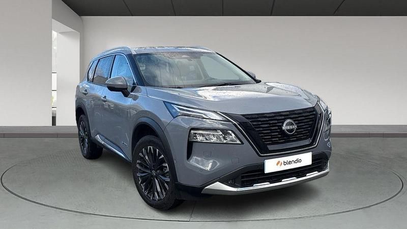 Usado Nissan X-Trail Tekna 204 CV (150 kW) 2025 Gris SUV