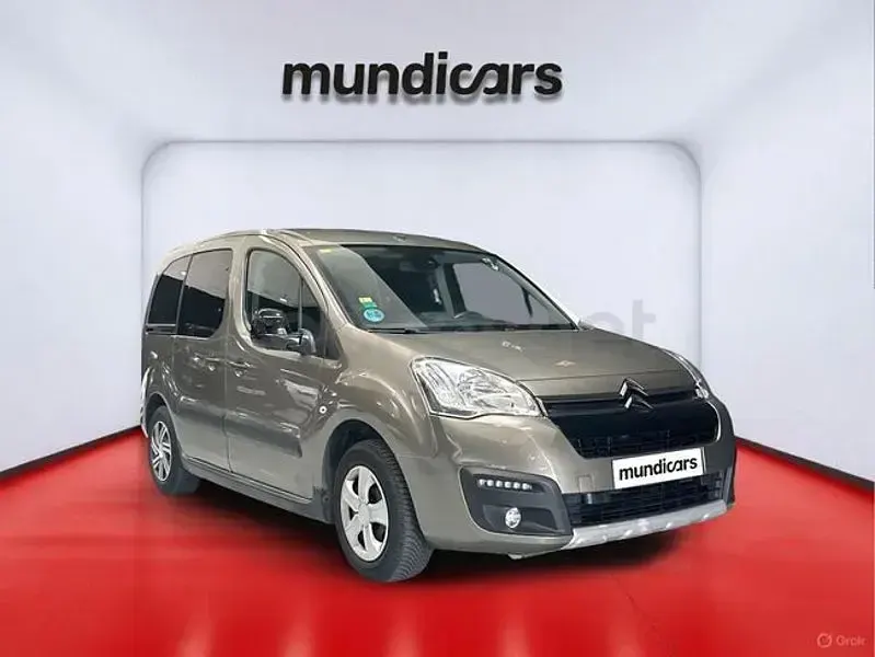Usado Citroën e-Berlingo XTR 100 CV (73 kW) 2015 Gris / plata Monovolumen